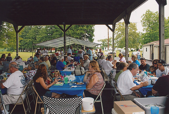 YCRC Club Picnic YCRC Clubhouse 8-7-11 (6)