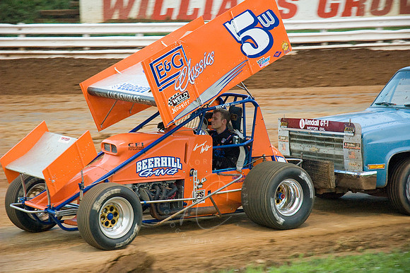 #5W Lucas Wolfe