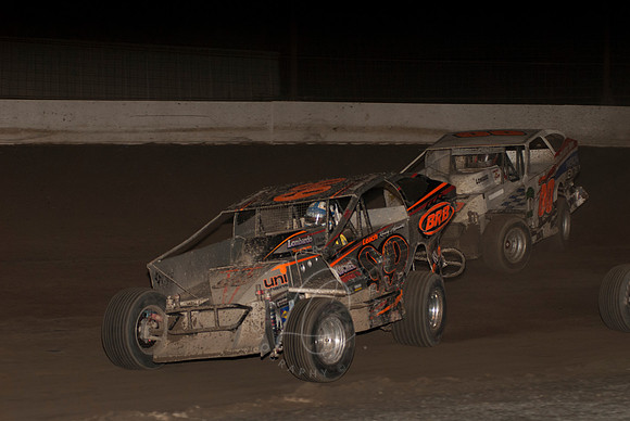 #99 Shawn Bennett and #00 Unknown