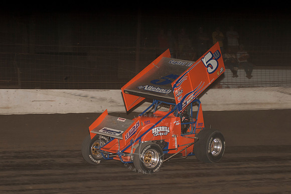 #5W Lucas Wolfe