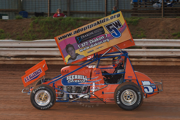 #5w Lucas Wolfe
