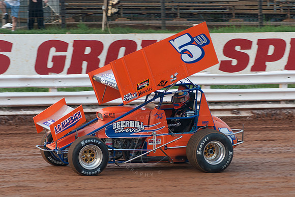 #5W Lucas Wolfe