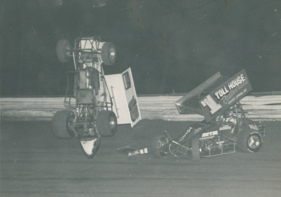 #18 Unknown and #K1 Sprint Crash