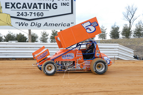 #5W Lucas Wolfe