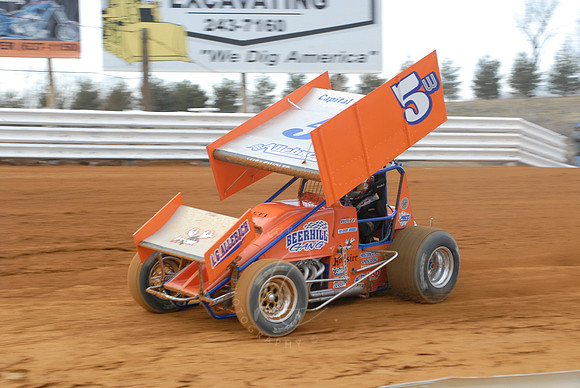 #5W Lucas Wolfe