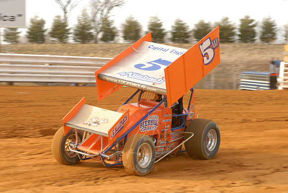 #5W Lucas Wolfe