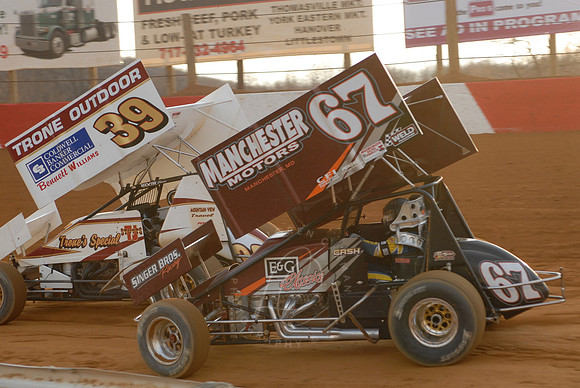 #39 #39 TJ Stutts and #67 Cris Eash