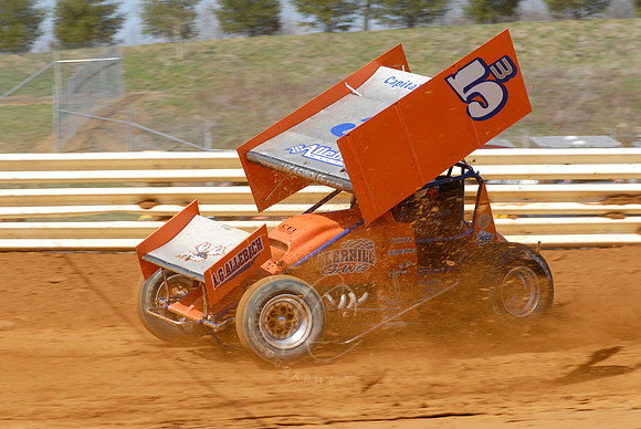 #5W Lucas Wolfe