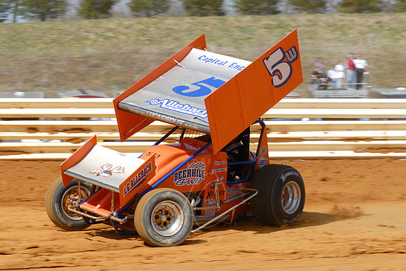 #5W Lucas Wolfe