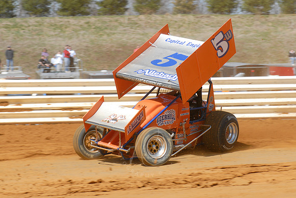 #5W Lucas Wolfe
