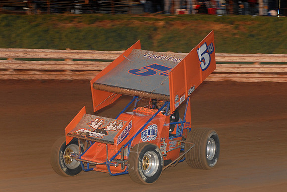 #5W Lucas Wolfe