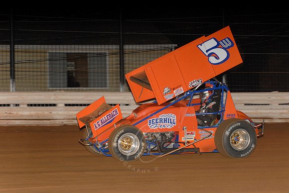 #5W Lucas Wolfe