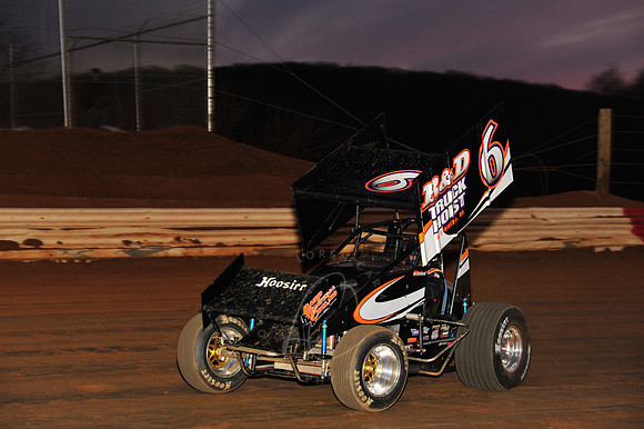 _LIN_4-11-09_LC-221