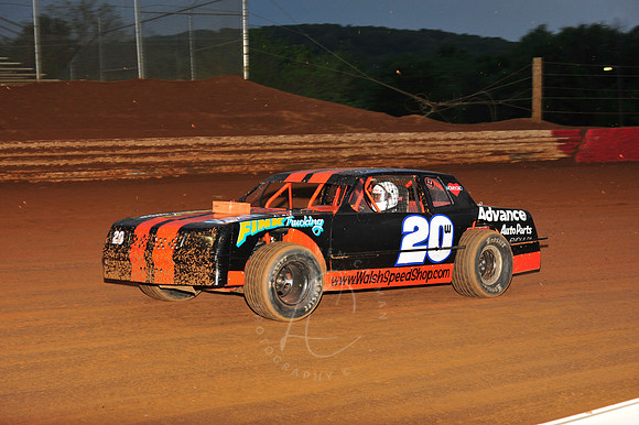 _LIN_5-16-09_LC-145
