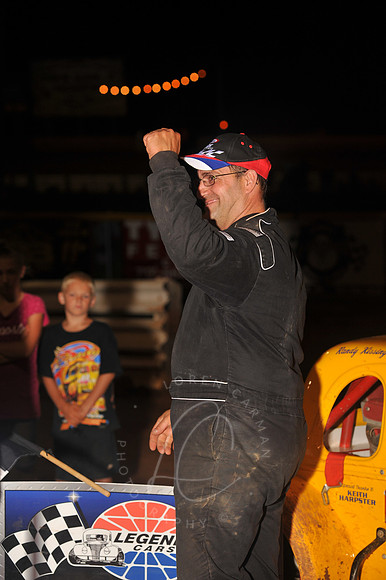 _LIN_8-1-09_LC-266
