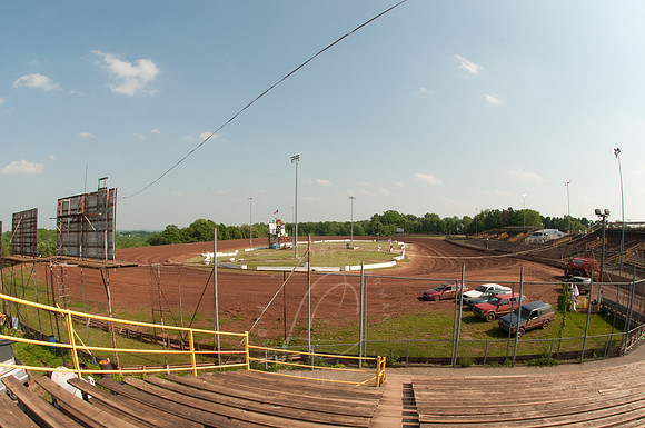 LER_5-30-11_LLC_PITS-3