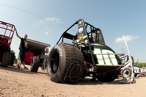 LER_5-30-11_LLC_PITS-6