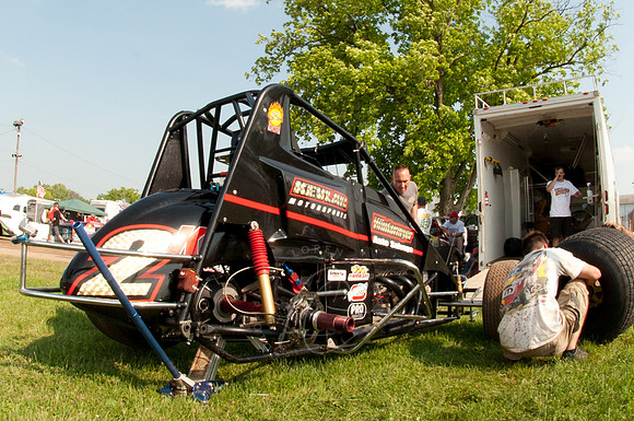 LER_5-30-11_LLC_PITS-21
