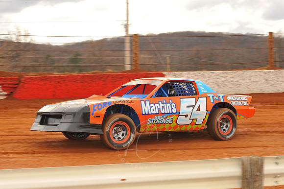 LIN_3-5-11_LLC_THU-4