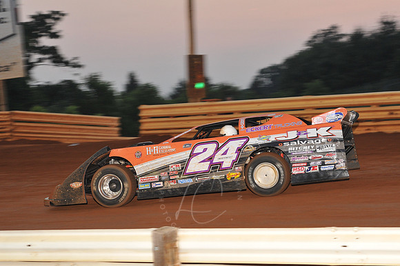 LIN_6-8-11_LLC_SLM-101