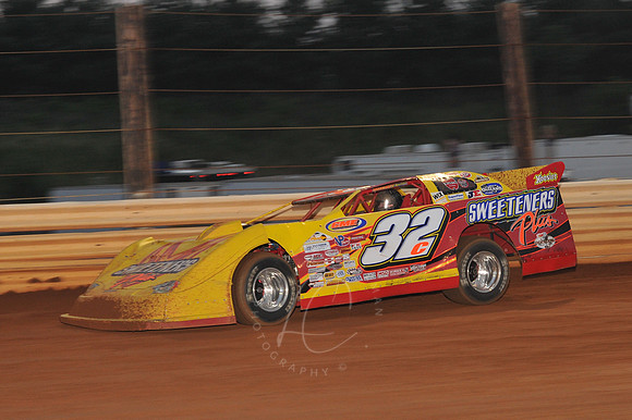 LIN_6-8-11_LLC_SLM-108