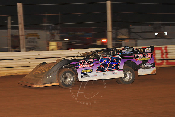 LIN_6-8-11_LLC_SLM-174