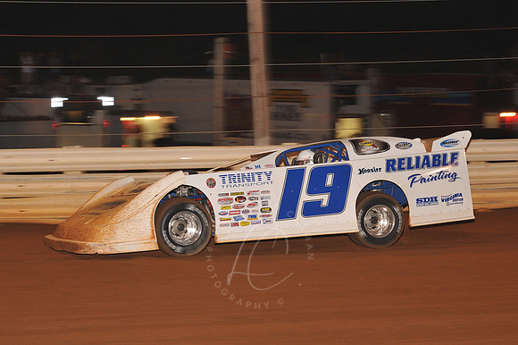 LIN_6-8-11_LLC_SLM-196