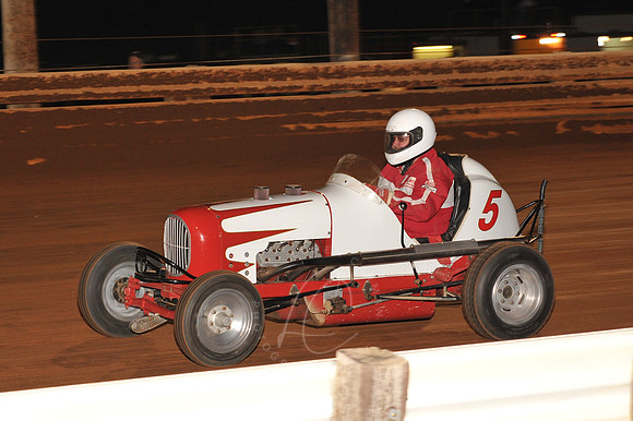 LIN_8-20-11_LLC_EMMR-32