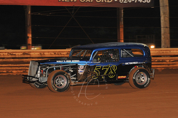 LIN_9-10-11_LLC_CLASSIC-2