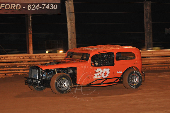 LIN_9-10-11_LLC_CLASSIC-4