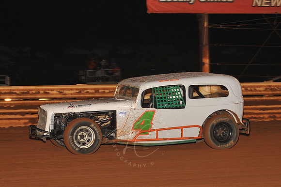 LIN_9-10-11_LLC_CLASSIC-10