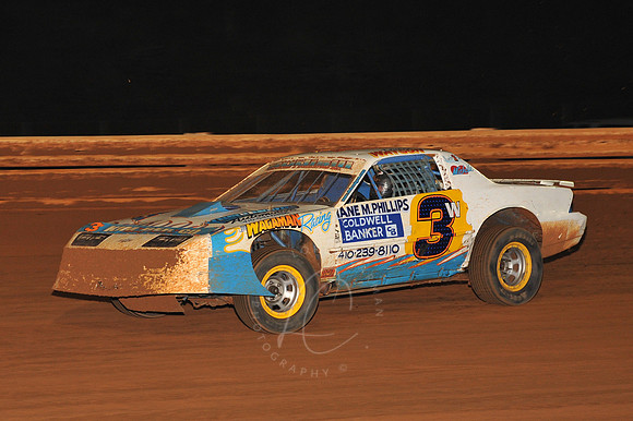 LIN_9-24-11_LLC_THU-32