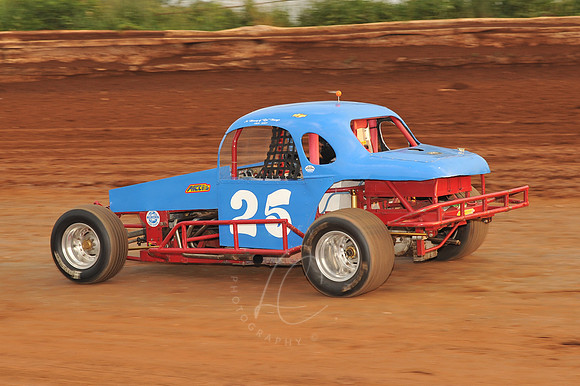 SUS_6-12-11_LLC_EMMR-20