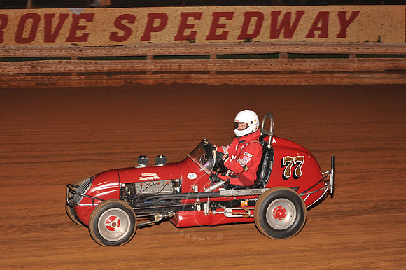 WIL_8-19-11_LLC_EMMR-15
