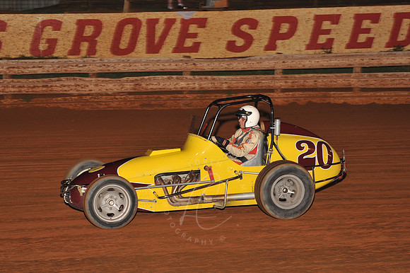 WIL_8-19-11_LLC_EMMR-37