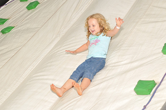 WIL_8-26-11_LLC_KIDS-6