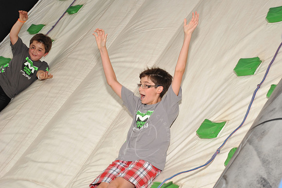 WIL_8-26-11_LLC_KIDS-7