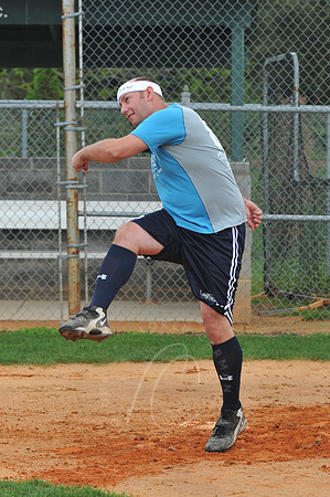 WIL_9-28-12_LLC_KICKIT-25