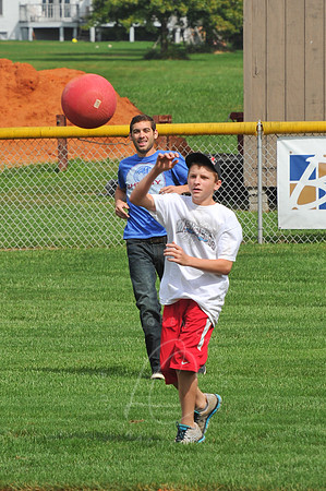 WIL_9-28-12_LLC_KICKIT-54