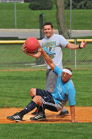 WIL_9-28-12_LLC_KICKIT-61