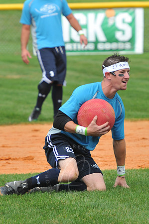 WIL_9-28-12_LLC_KICKIT-70