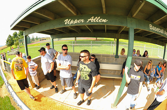 WIL_9-28-12_LLC_KICKIT-83