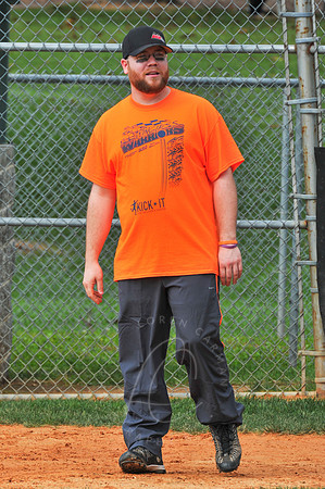 WIL_9-28-12_LLC_KICKIT-96