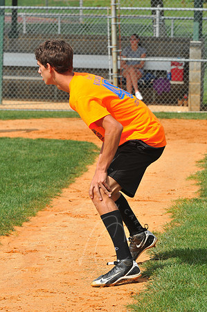 WIL_9-28-12_LLC_KICKIT-102
