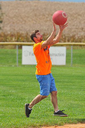 WIL_9-28-12_LLC_KICKIT-115