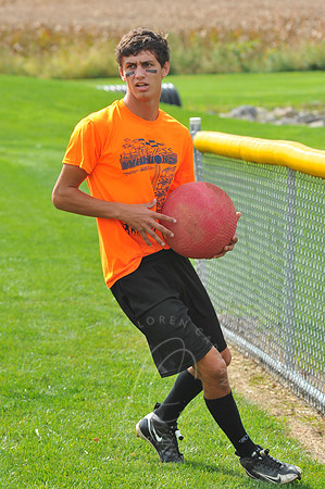 WIL_9-28-12_LLC_KICKIT-135