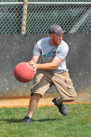 WIL_9-28-12_LLC_KICKIT-152