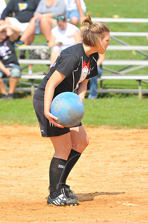 WIL_9-28-12_LLC_KICKIT-154