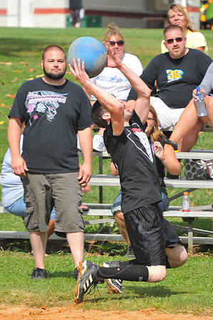 WIL_9-28-12_LLC_KICKIT-155