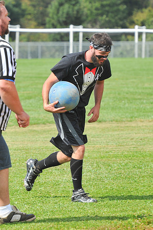 WIL_9-28-12_LLC_KICKIT-159